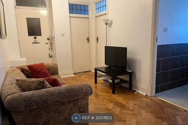 Flat, Ealing, London photo 2