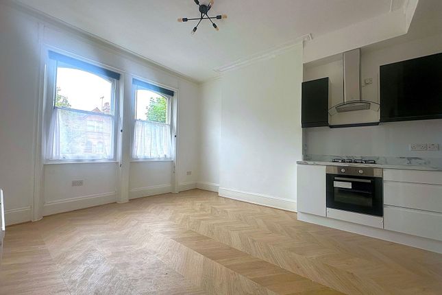 Thumbnail Flat to rent in Brondesbury Villas, London