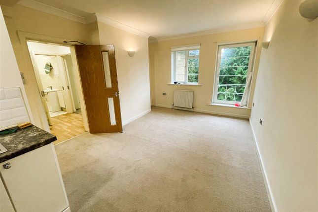 Flat 11 Maycroft Court, 1, Hulse Road, Southampton photo 2