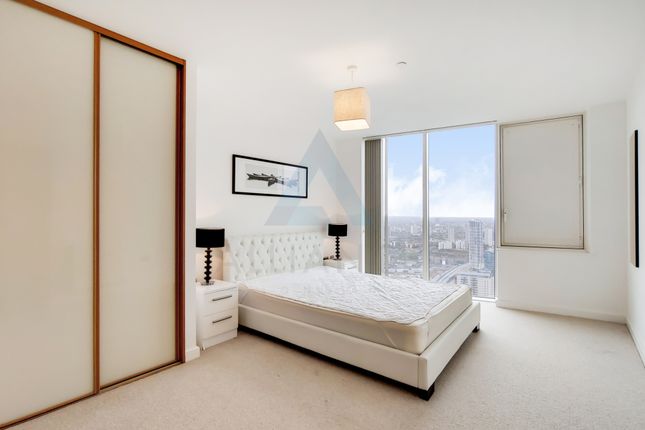 Flat to rent in 40th Floor, Halo Building, Stratford High Street