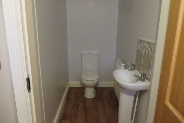 34, Garsdale Close, Scunthorpe photo 4