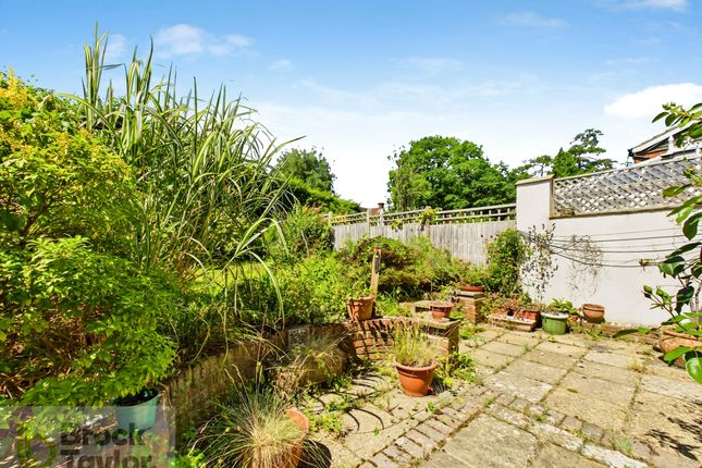 6 Linden Grove, Lindfield photo 4