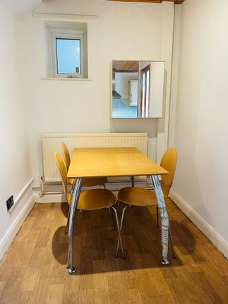 40 Clinton Avenue, MANCHESTER photo 3