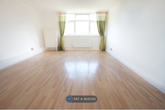 Spacious Lounge