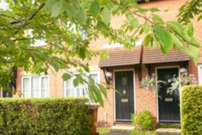 Thumbnail Flat to rent in Larch Grove, Sidcup