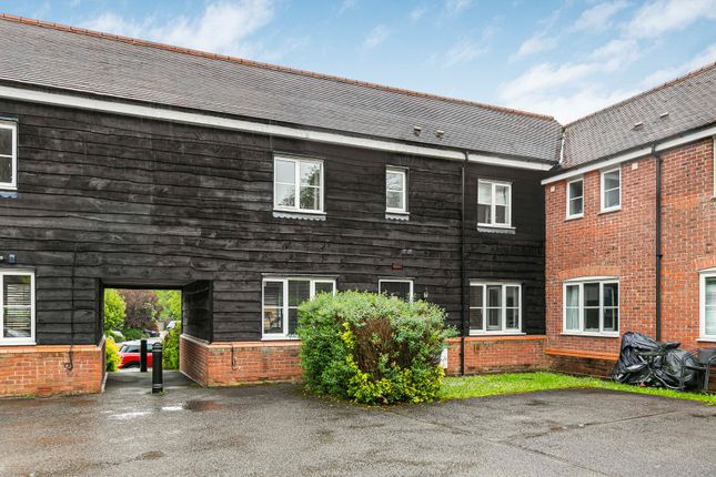 Thumbnail Detached house for sale in Wynches Farm Drive, St Albans