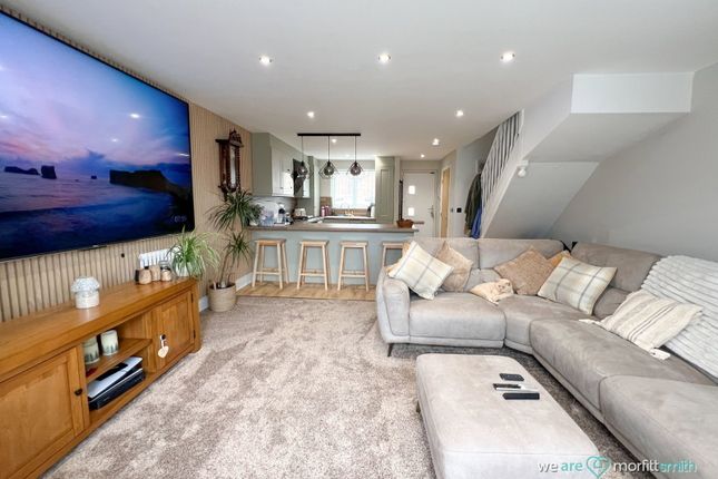 18, Pearwood Close, Rotherham photo 2