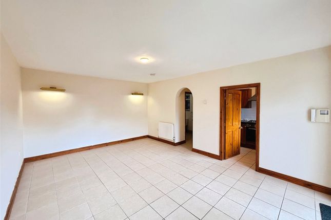 Rear Annexe Casa Mia,, Bridge Road, Surrey photo 3