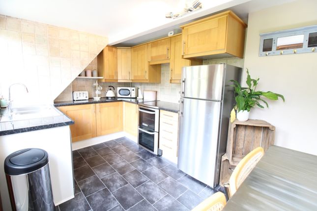 Flat 6, Margery Hall, Reigate Hill, Reigate photo 4
