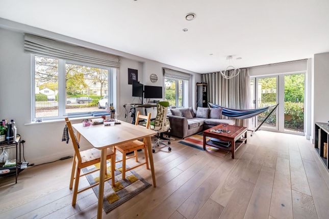 Flat for sale in Lansdown Road, Cheltenham, Gloucestershire