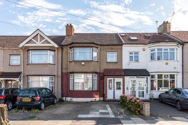 Thumbnail Terraced house to rent in Glenham Drive, Ilford, Essex