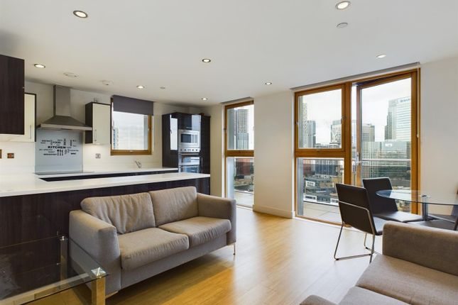 Thumbnail Flat for sale in 9 Province Square, Canary Wharf, London