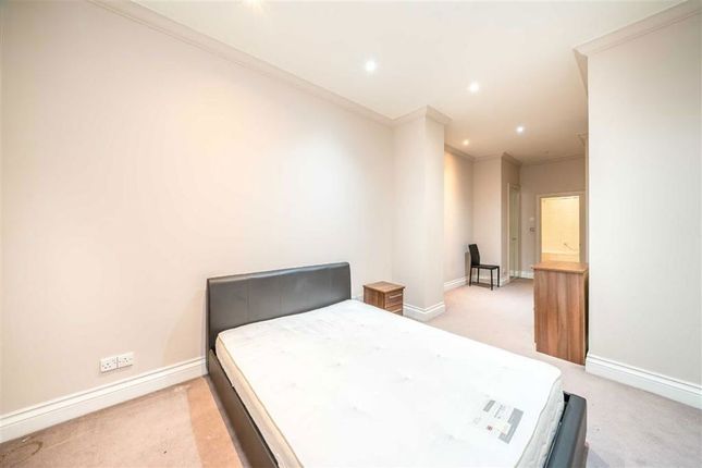 Flat G.01, St. Johns Building, 79, Marsham Street, London photo 4