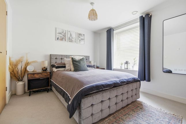 5 Quadrella Gardens, Ascot photo 4