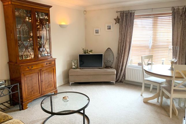 Flat 5, Lime Tree Court,, Stephenson Close, Berkshire photo 2