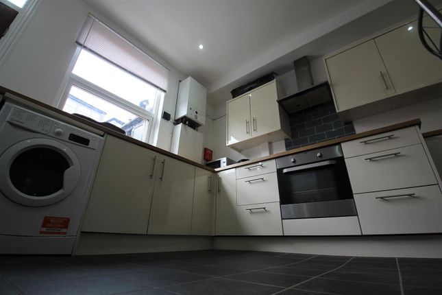 9, Beamsley Grove, Leeds photo 3