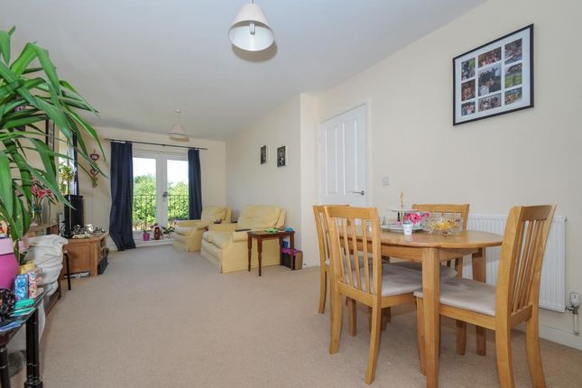 Flat to rent in Witney, Oxfordshire