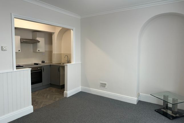 Flat 3, 12, Marine Parade, Lowestoft photo 5