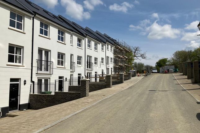 Thumbnail Town house for sale in Kensington Gardens, Haverfordwest