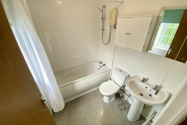 8 Baylam Dell, Luton photo 4