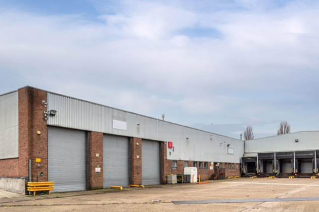 Industrial to let in Derby Road, Greenford