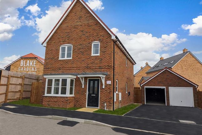 Thumbnail Detached house for sale in Curlew Rise, Minster On Sea, Sheerness, Kent