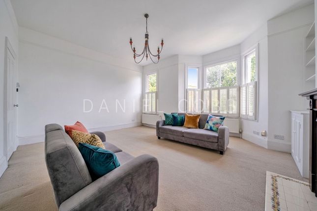 Maisonette 2, London photo 2