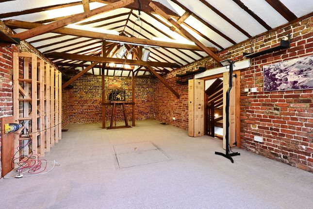 1, Abbey Mews, Laleham photo 3