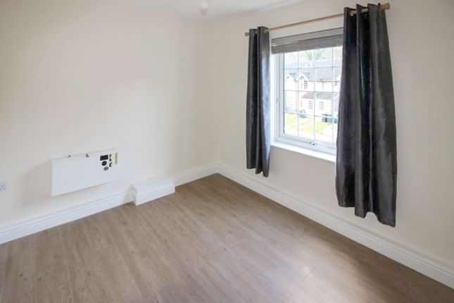 Flat for sale in Marine Gardens, Coleford