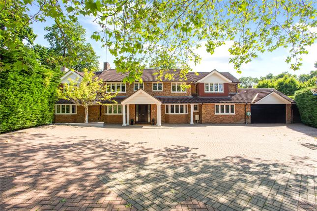 Thumbnail Detached house for sale in Ashcroft Park, Cobham, Surrey
