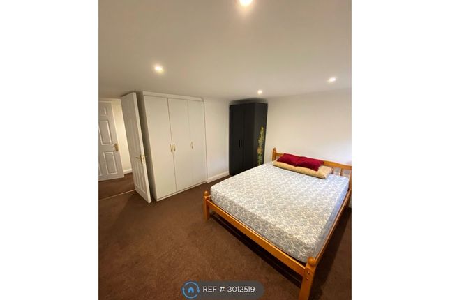 Flat D, Kenton Road, Harrow photo 5