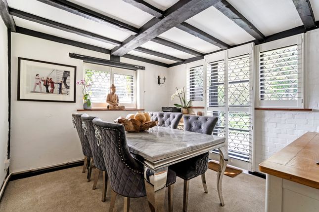 12 Blackwell Hall Cottage, Latimer Road, Chesham photo 4