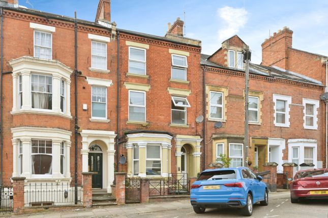 Thumbnail Terraced house for sale in Victoria Road, Northampton