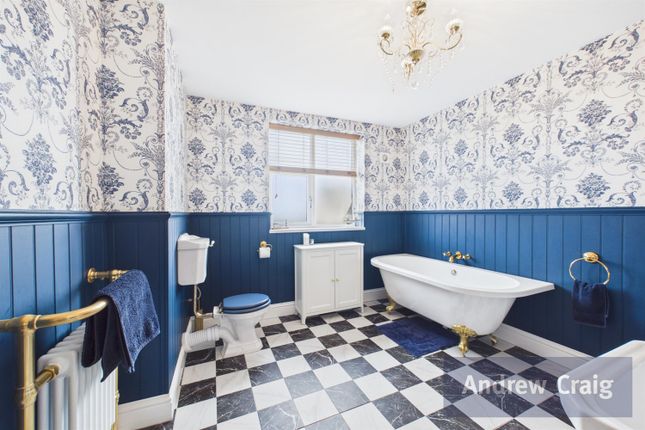 11 Whitby Avenue, South Bents, Sunderland photo 4