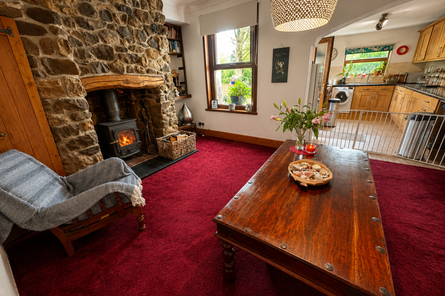 8, Bryn Bach Road, Ammanford photo 4