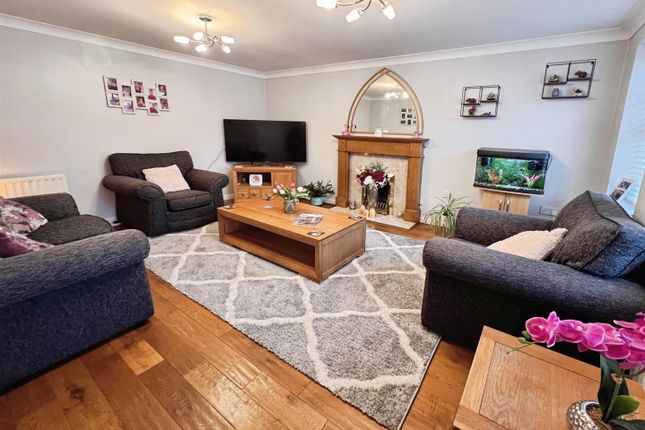 15, Navigation Drive, Glen Parva Leicester photo 2
