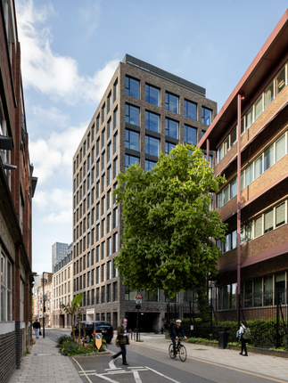 Thumbnail Office to let in Vauxhall Walk, London