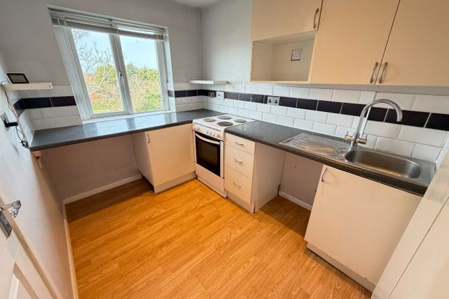 14, Abbey Mews, Dunstable photo 2