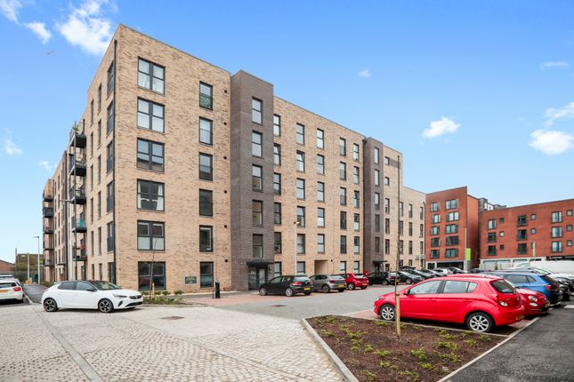 Thumbnail Flat for sale in 24 (Flat 17), Margaret Thomson Crescent, Leith, Edinburgh