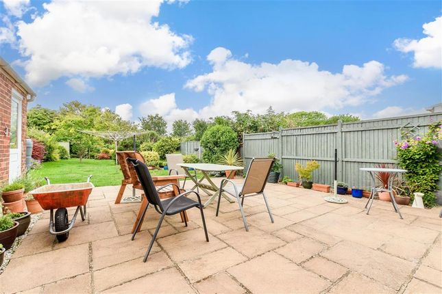 Fairview Road Istead Rise, Meopham photo 3