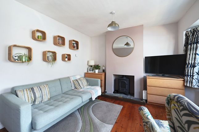 76, Lysons Road, Aldershot photo 4