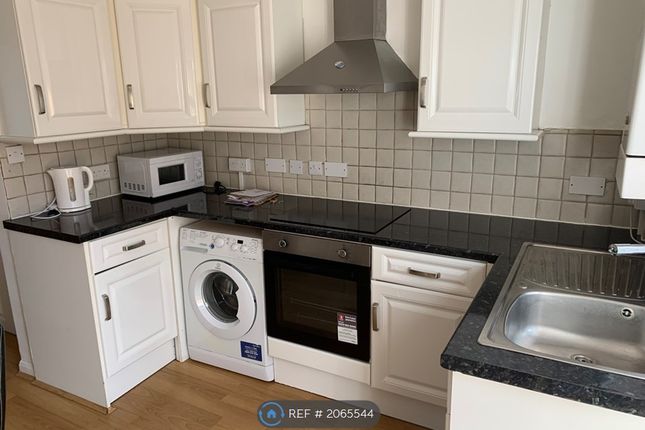 Terraced house to rent in Sydney Crescent, Ashford