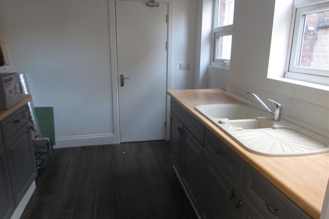 Room 5, 15, Salisbury Road, Wellingborough photo 5