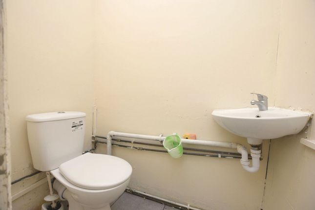 47 Whyteville Road, London photo 5