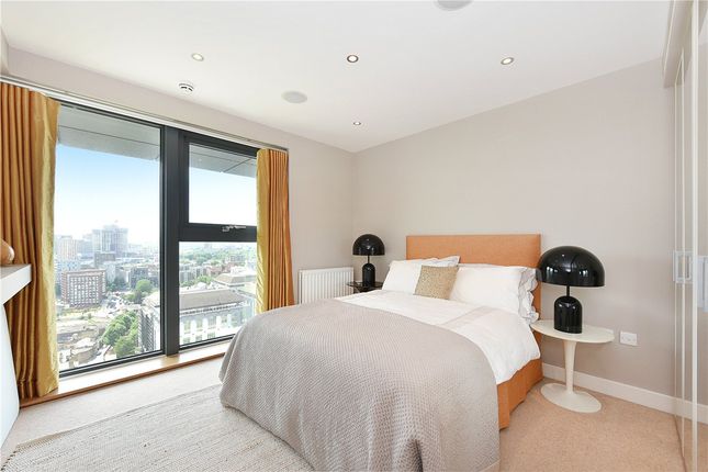 Flat 149, Elektron Tower, 12, Blackwall Way, London photo 4