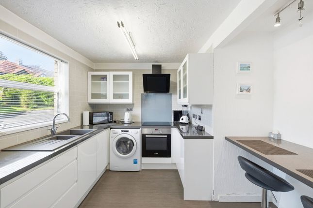 Gilbertscliffe,Flat 19, Southward Lane, Swansea photo 3