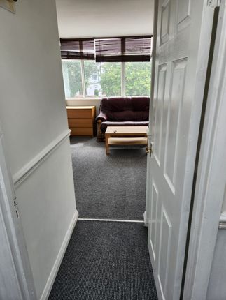 Thumbnail Flat to rent in Easterly Road, Leeds