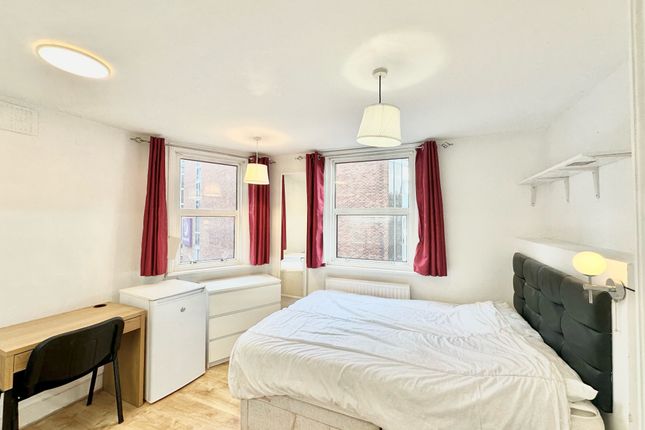 Flat 6, 54, Hogarth Road, Kensington photo 4