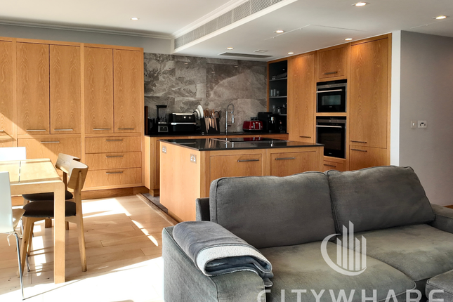 1-bed flat on Apartment 3006, London, £549,000