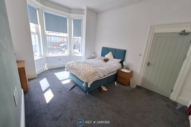 Room 1 (Not En-Suite)